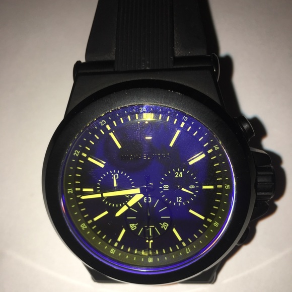 Michael Kors Dylan Black Dial Chronograph watch - Picture 3 of 5